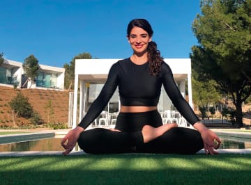 YOGA CON ELENA EN DIRECTO